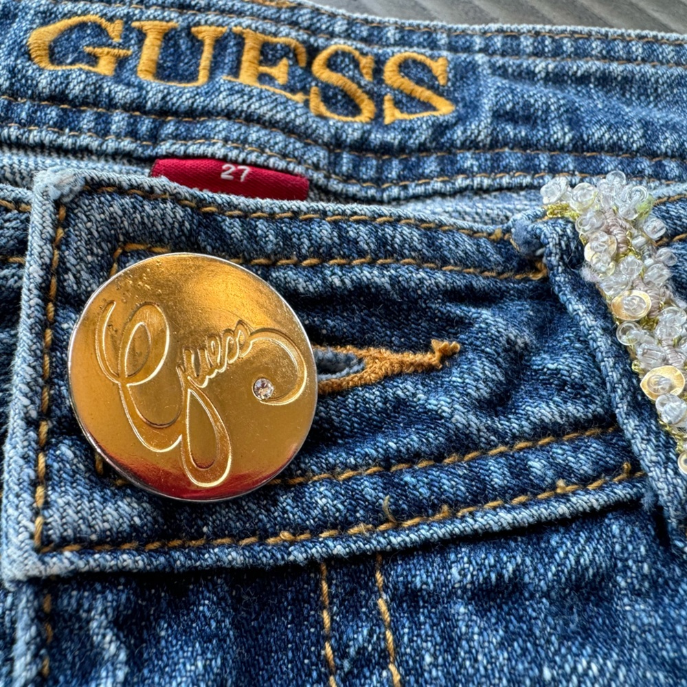 Vintage Guess Beaded Cropped Ankle Jeans with Cuffed Design Women’s Size 27 - Picture 5 of 12